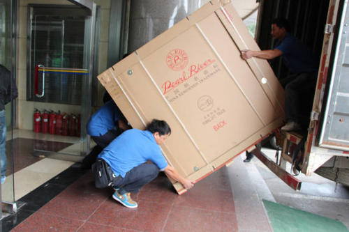 荥经钢琴贵重工艺品无忧运